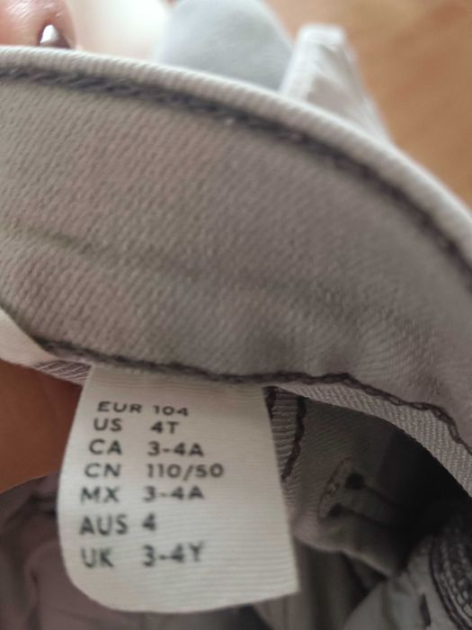 Hm jeansy slim 104 szare chłopiec