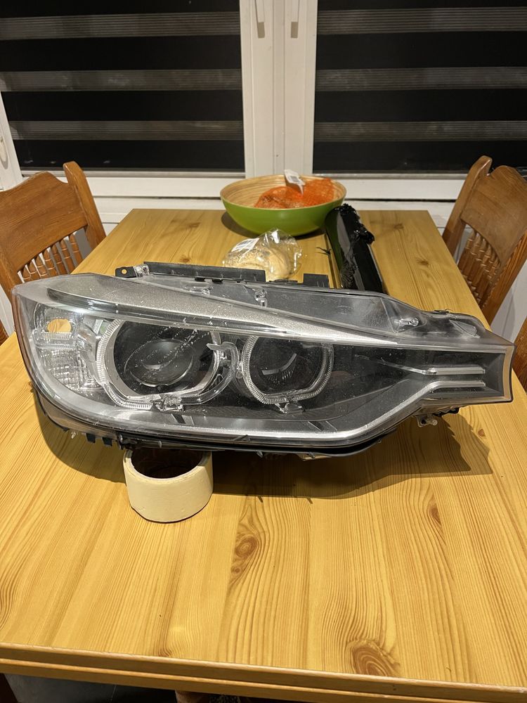 Lampa bmw uszkodzona