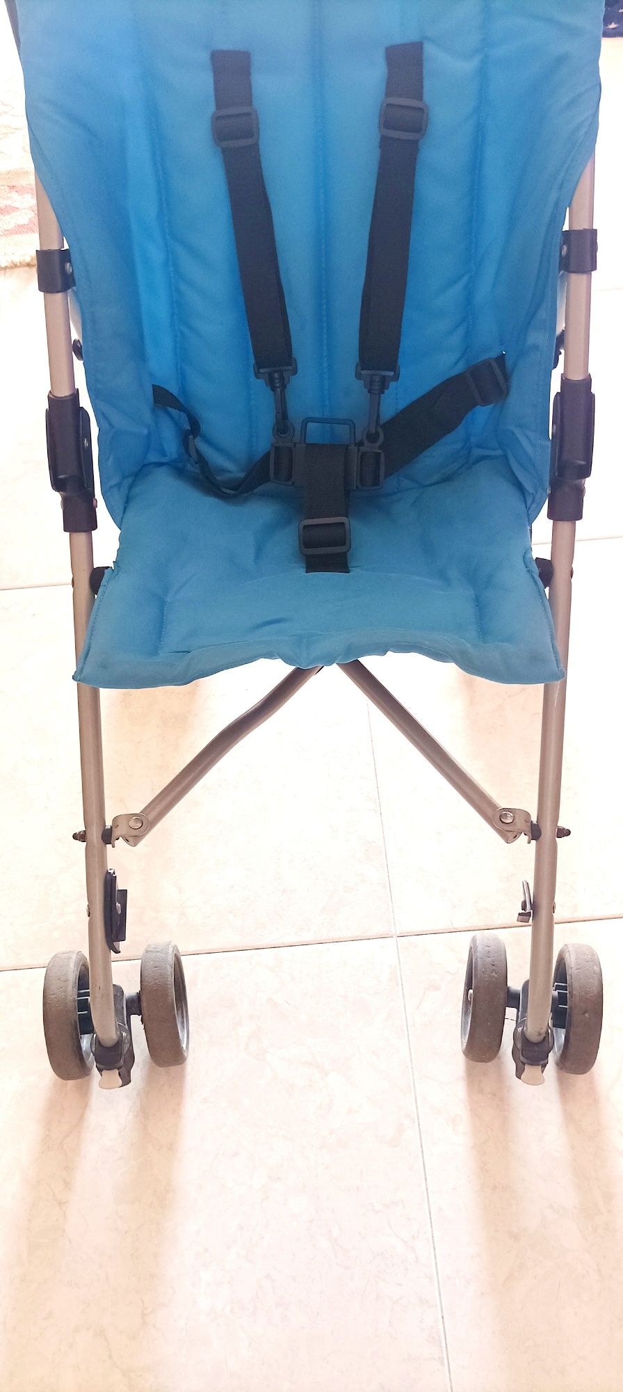 Carrinho de bebé de passeio