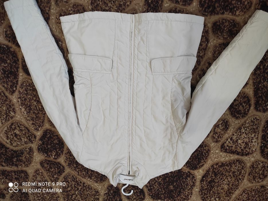 Продам жіночу куртку