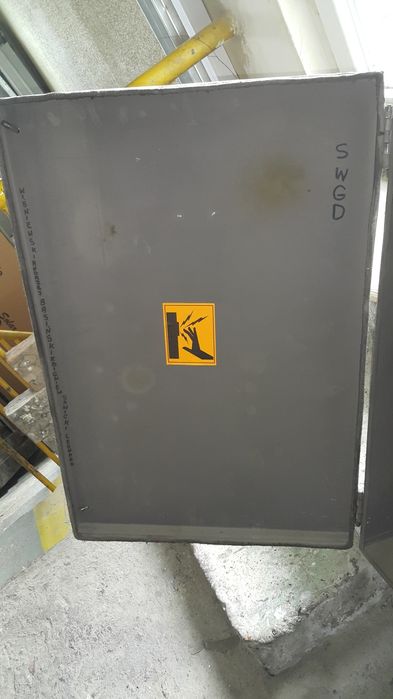 szafka sterująca sterownia windy styczniki  K3-Ip przekaźniki stycznik