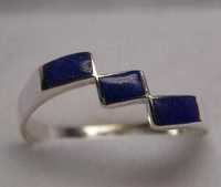 Delikatny srebrny pierścionek z lapis lazuli  R.19.