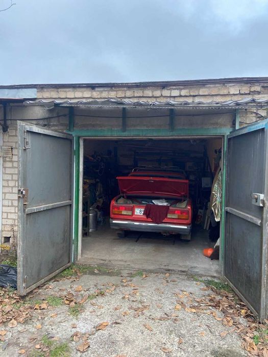 Продам гараж в гарному стані в Інгулець Кривий ріг