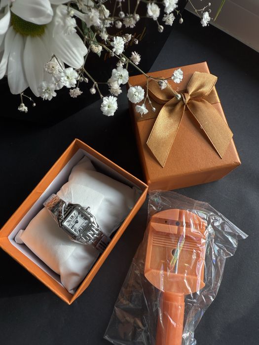Годинник жіночий Cartier Panthere de Cartier mini.