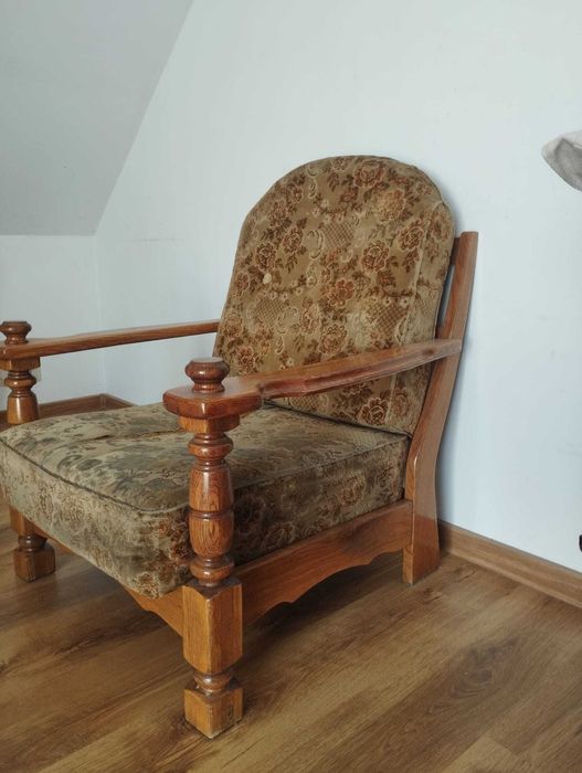 Fotele retro do salonu