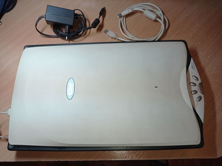 Планшетный сканер Mustek BearPaw 2400TA