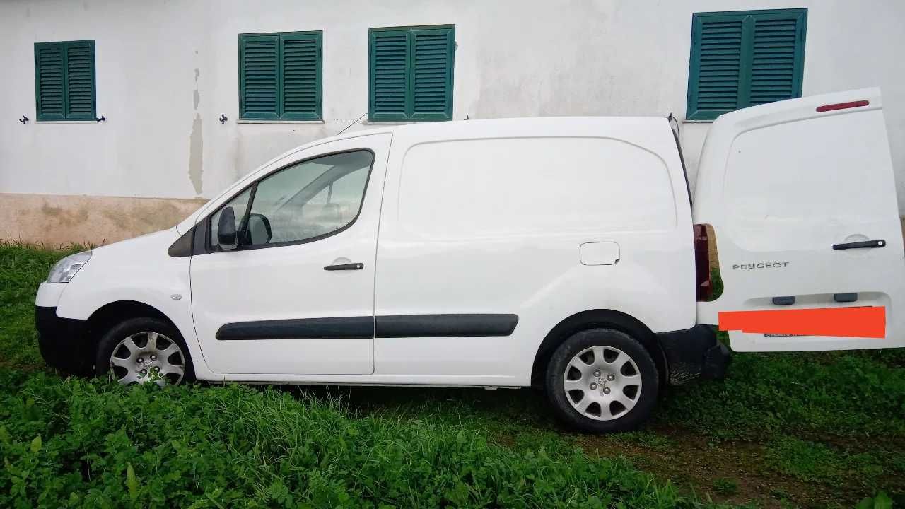 Carrinha Peugeot isotérmica