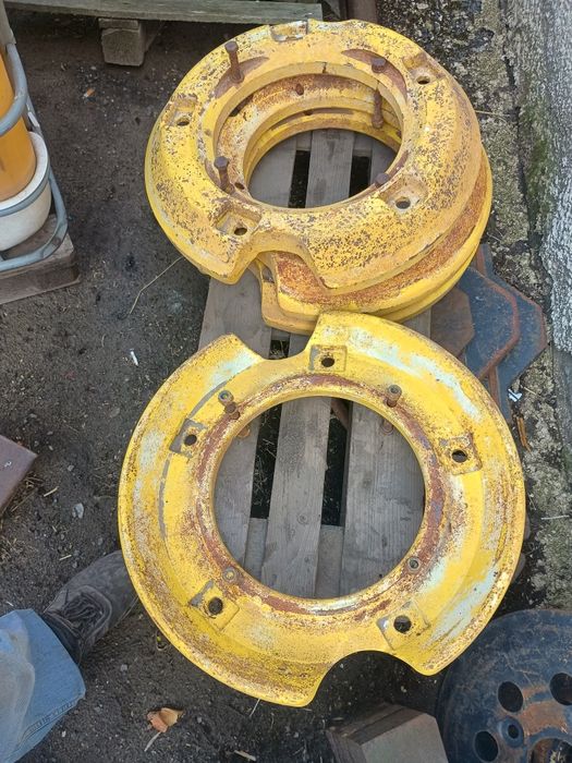 Sprzedam obciążniki w koła tylne John Deere