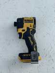 Zakrętarka dewalt udarowa DCF870