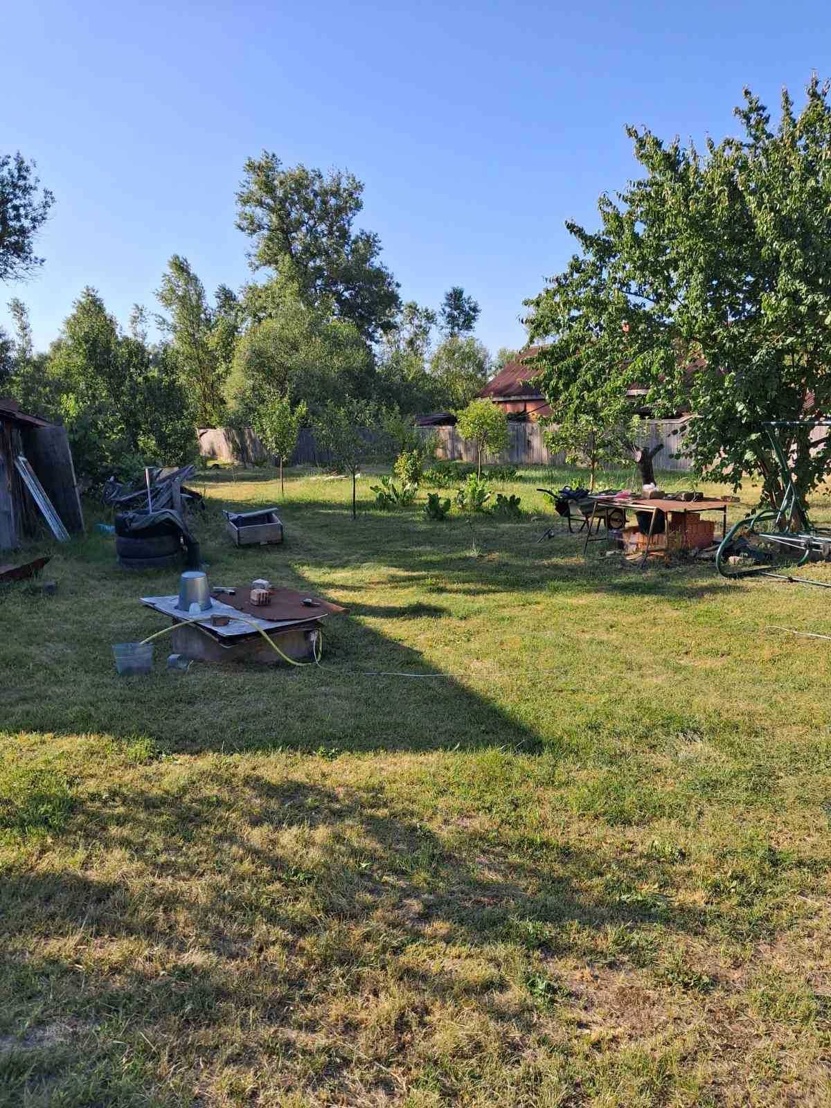 Дача на березі Тетерева, перша лінія.