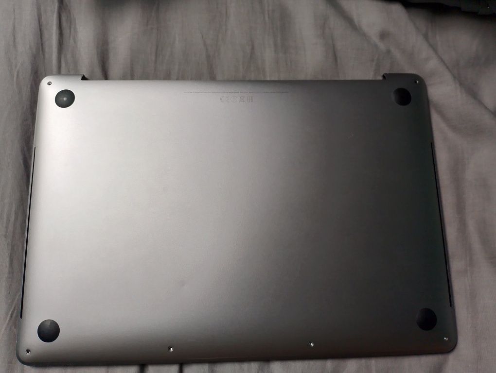 MacBook pro a1706