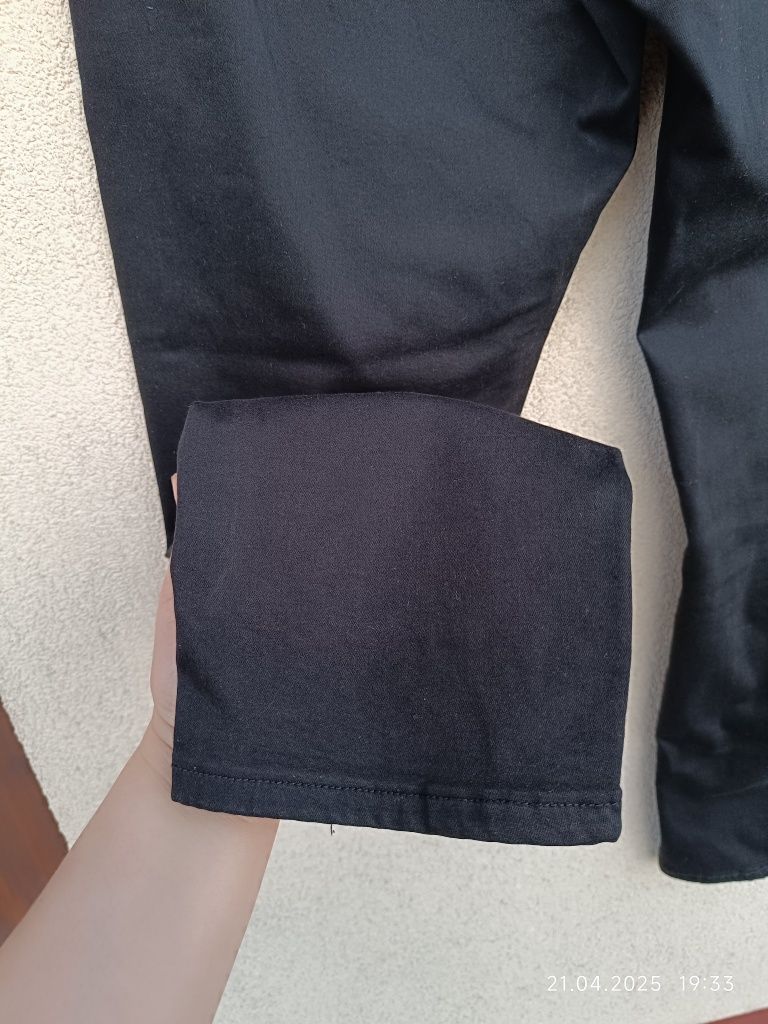 Czarne spodnie jeansowe damskie Dunakeszi r 48