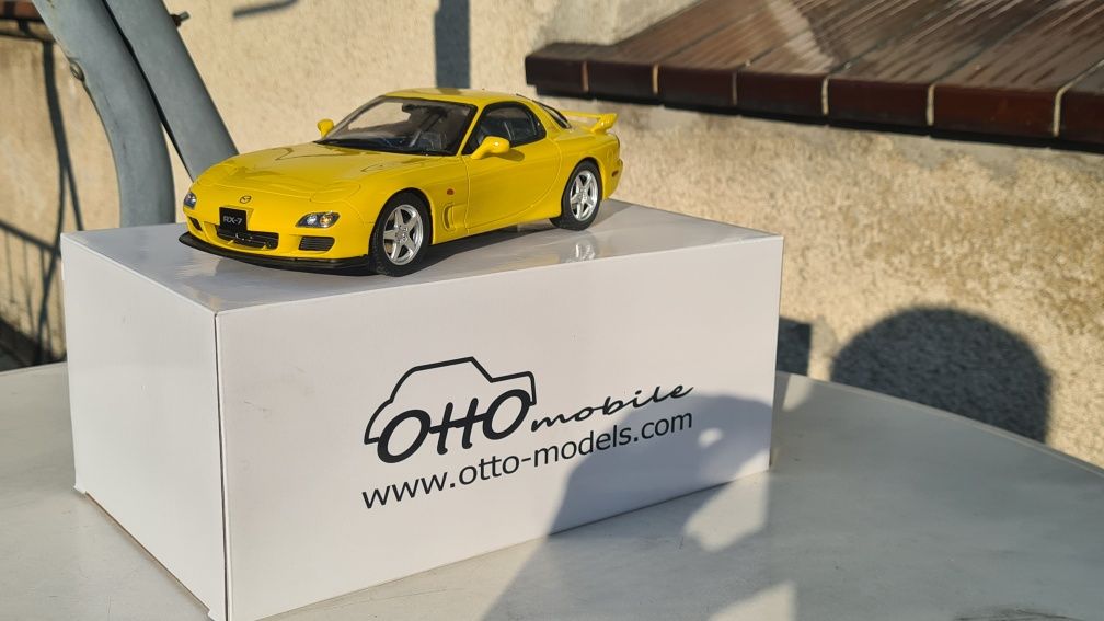 Mazda RX7 otto 1:18