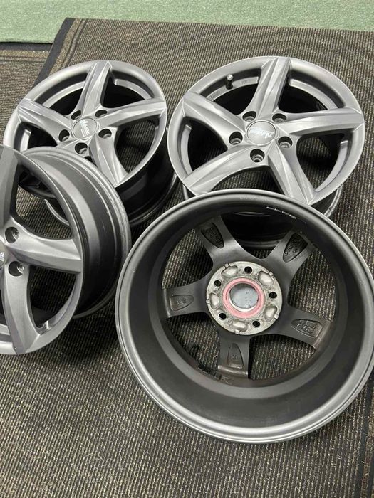 Титани 6,5Jx15H, ET42., 5 x112, Литі диски.