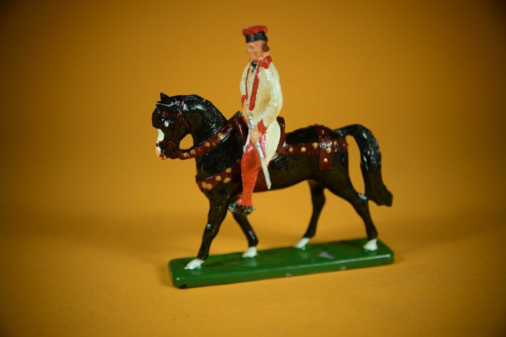 Żołnierzyki - Kościuszkowcy konno z podstawką