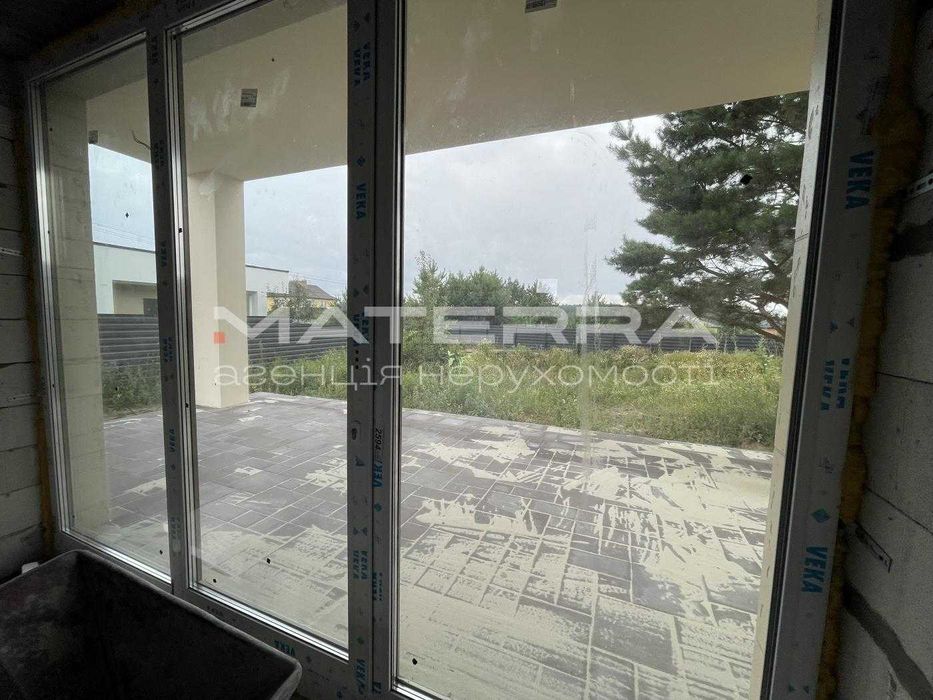 Бобриця продаж будинку 150м2 у стилі Хай-Тек