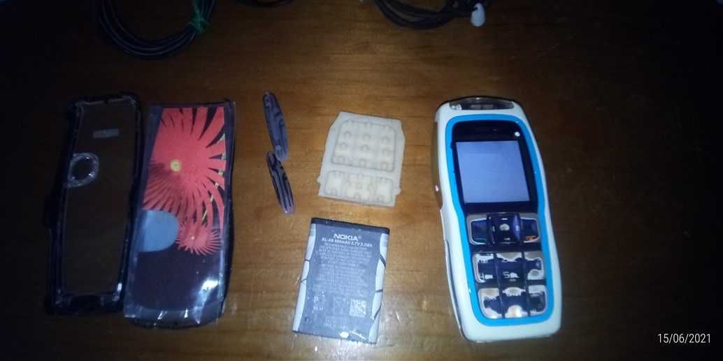 telemovel nokia 3220 com extras