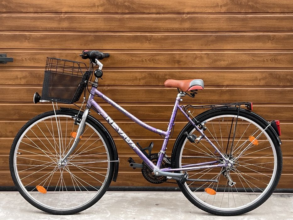Велосипед жіночий дамка з корзиною