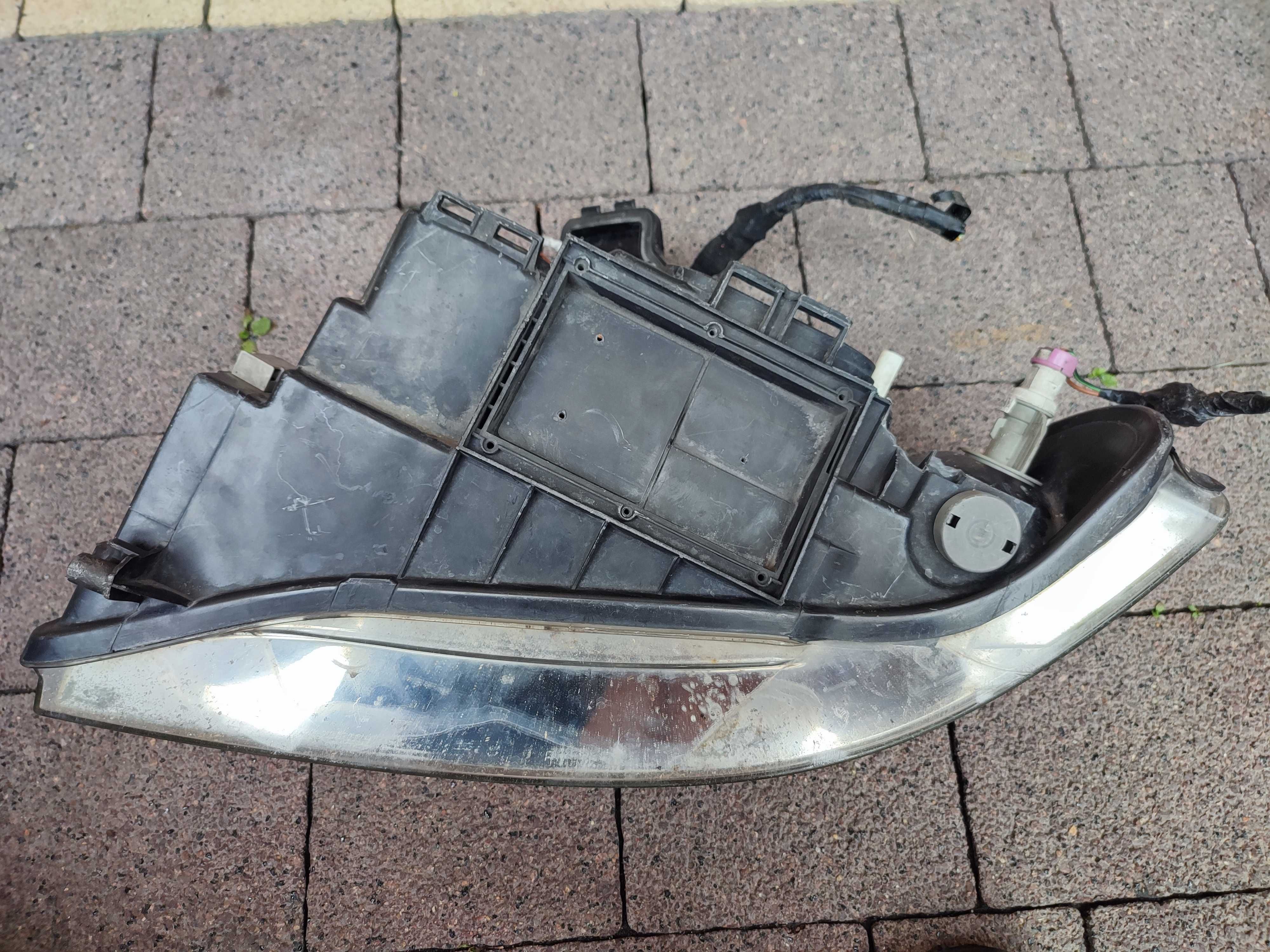 Lampa Przednia Prawa Valeo Audi A4 B5 Lift