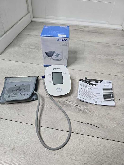 Ciśnieniomierz elektroniczny Omron X2 BASICS na ramię Mankiet 22-32cm