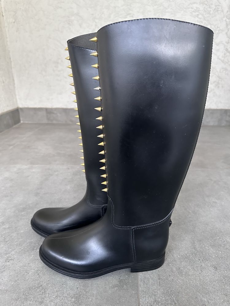 Czarne kalosze oficerki z ćwiekami rozm. 38, fason a’la Hunter Wellies