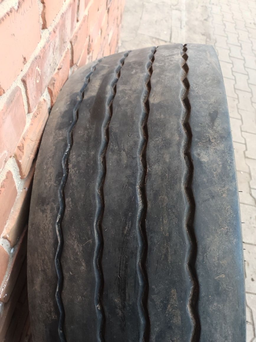 Nowe koła ciężarowe przyczepy Autosan d47 d46 bezdętkowe 315/60-22.5