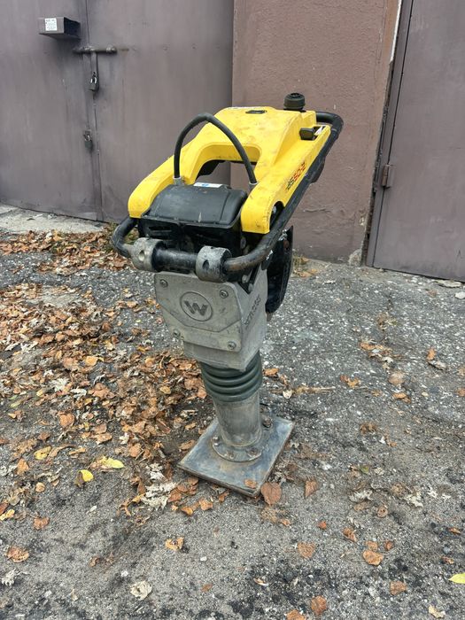 Skoczek, zageszczarka Wacker BS50-2, 2017 rok