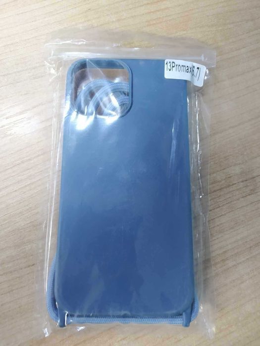 Etui Iphone 13 Pro Max ze sznurkiem