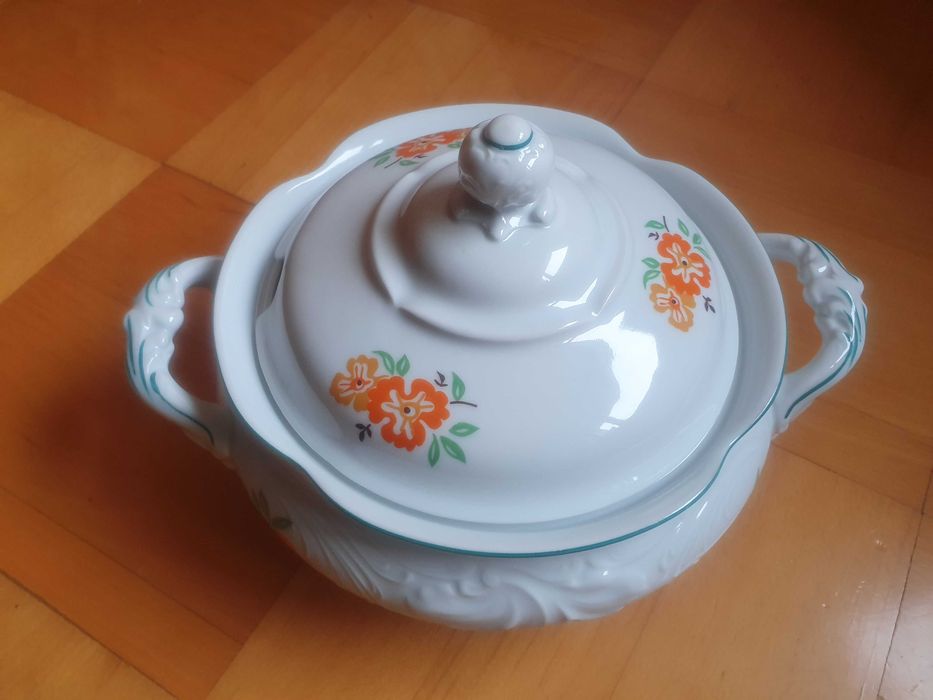 Waza stary zestaw z pomarańczowym kwiatkiem model FRYDERYKA PRL WAWEL