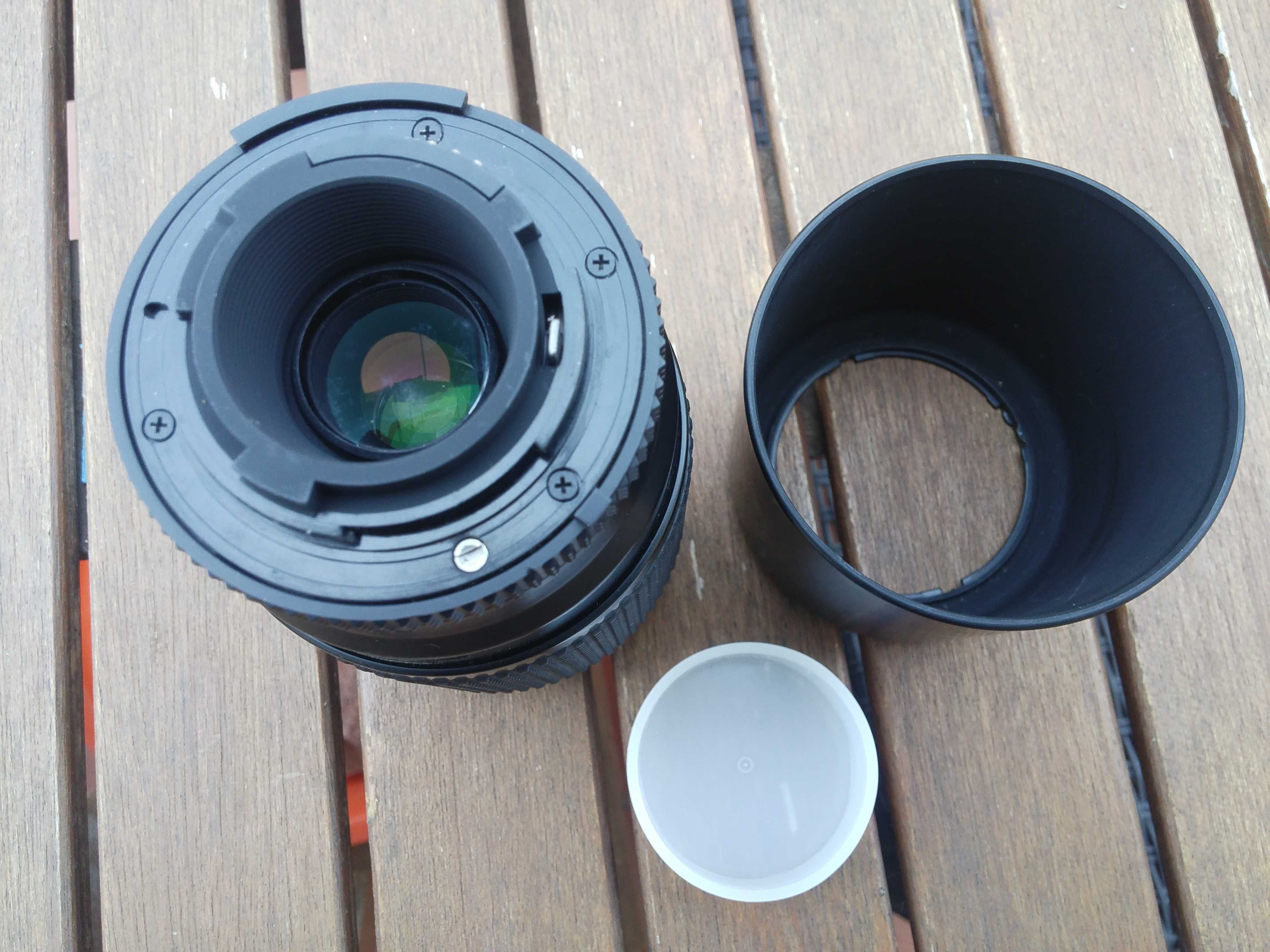 Objetiva Nikon AutoFocus (AF) Zoom Nikkor 75-240mm f4.5-5.6D