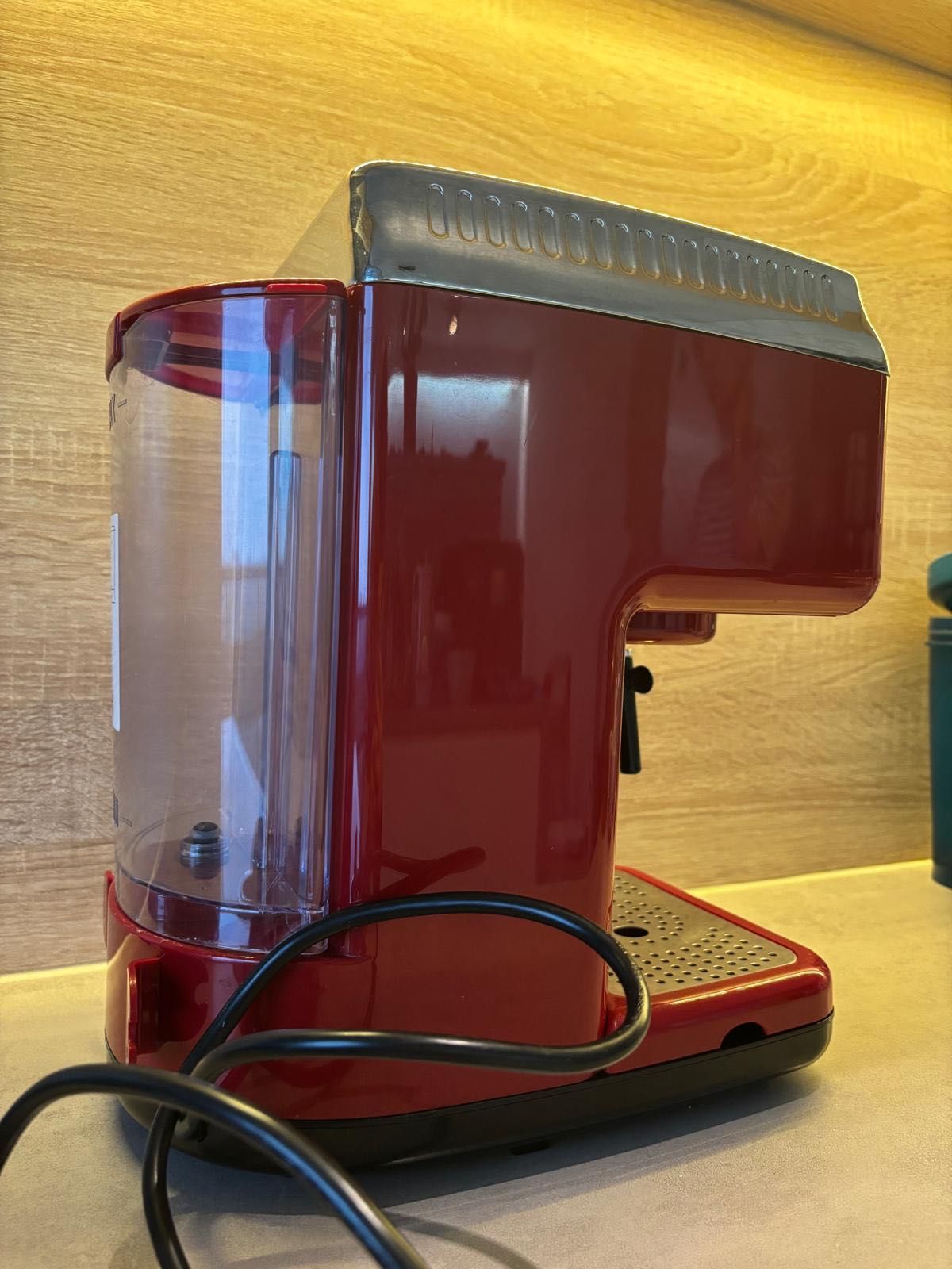 Ekspres do kawy Russell Hobbs Retro