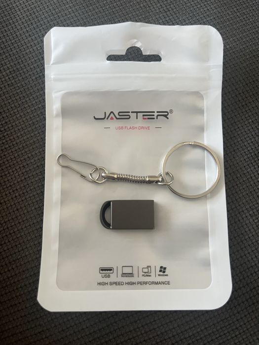 USB флешка 8 Гб .