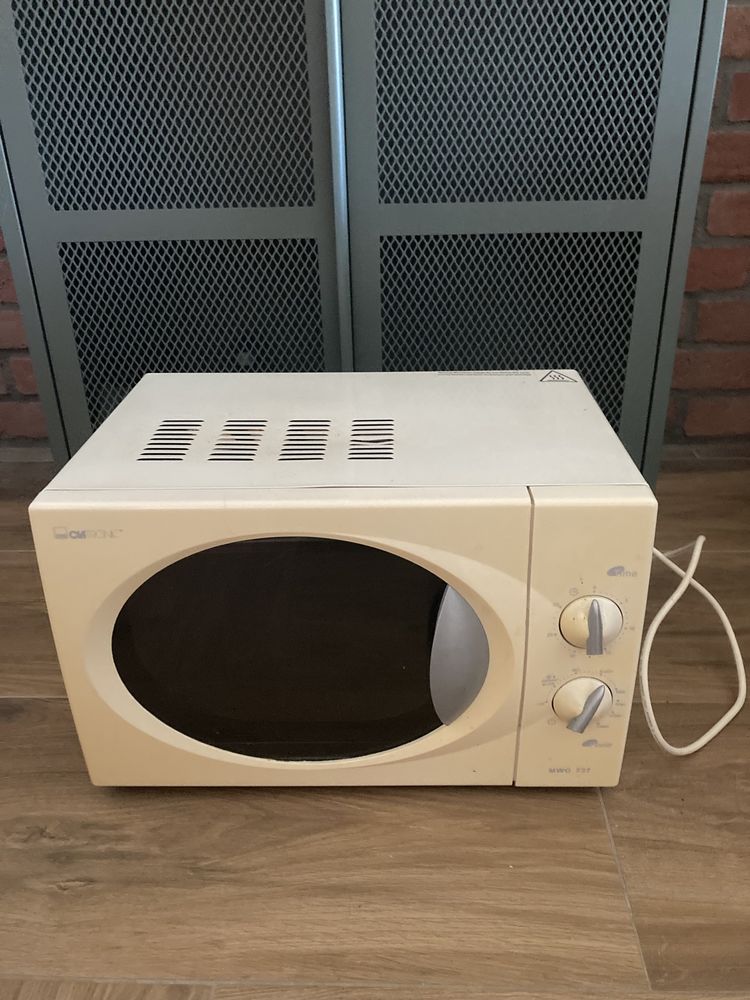 Kuchenka mikrofalowa Mikrofalówka mikrofala Clatronic MWG 737 agd