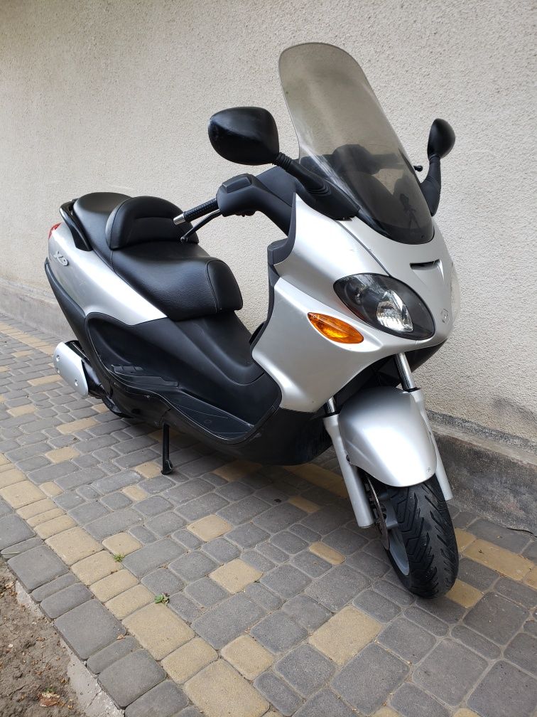 Скутер Piaggio X9 250c