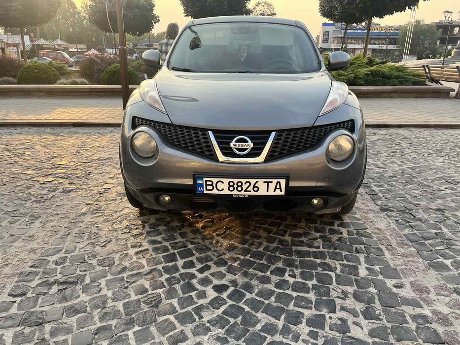 Продам Нісан Жук 2011р.