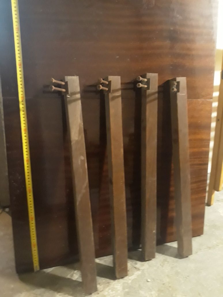 Stół drewniany rozkładany (wysoki połysk)
