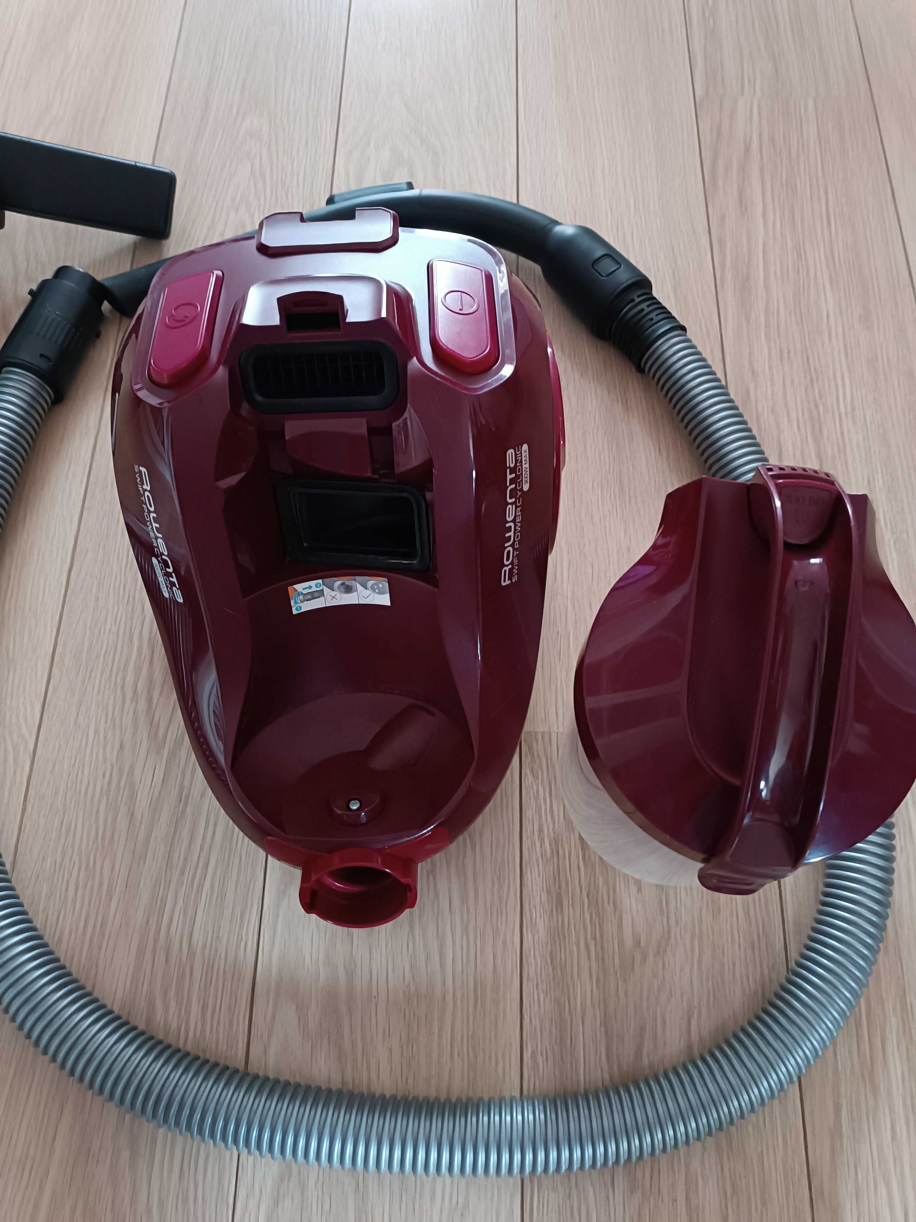 Odkurzacz bezworkowy Rowenta 900W