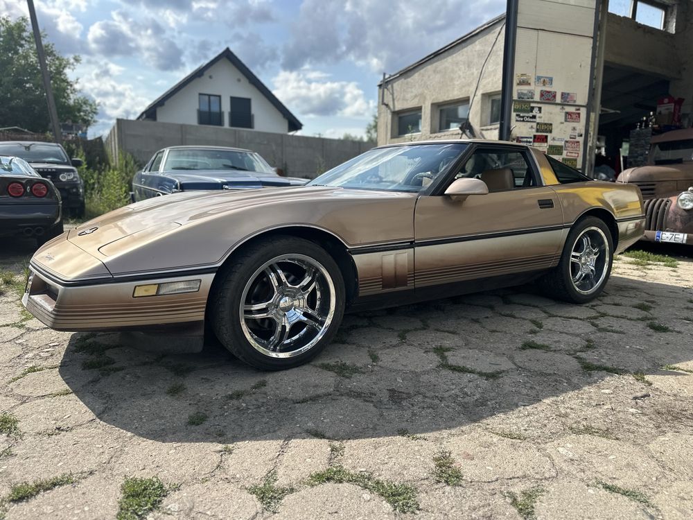1985r Chevrolet Corvette 5.7 V8 automat polecam