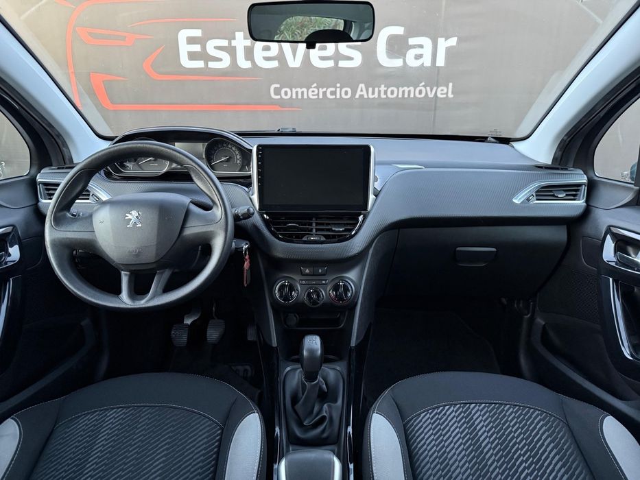 Peugeot 2008 1.2 VTi Access