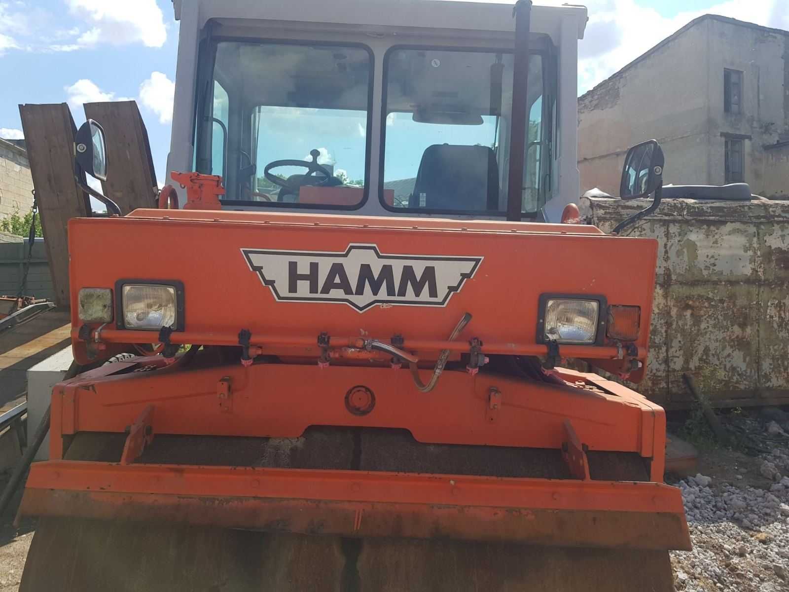 Продам каток HAMM DV8.