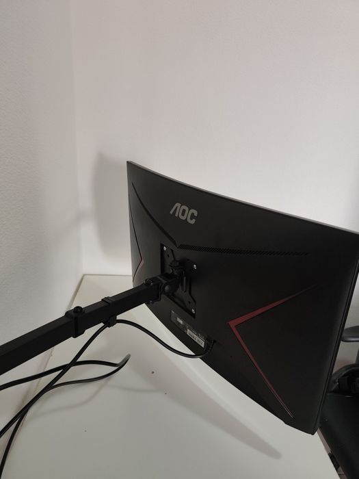 Monitor AOC 240hz 27"