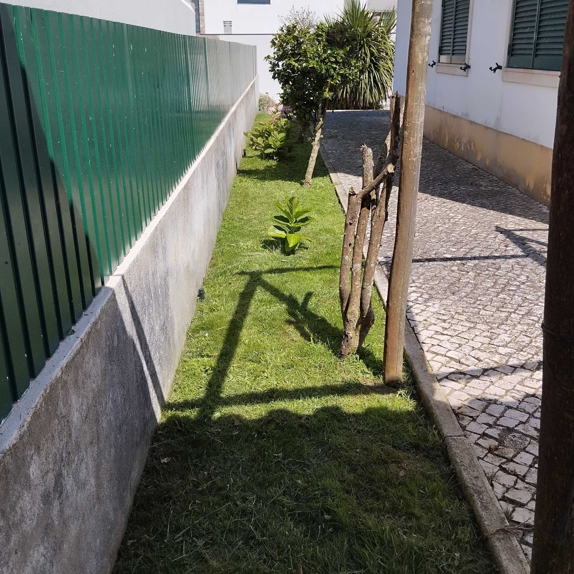 Jardins e outros.
