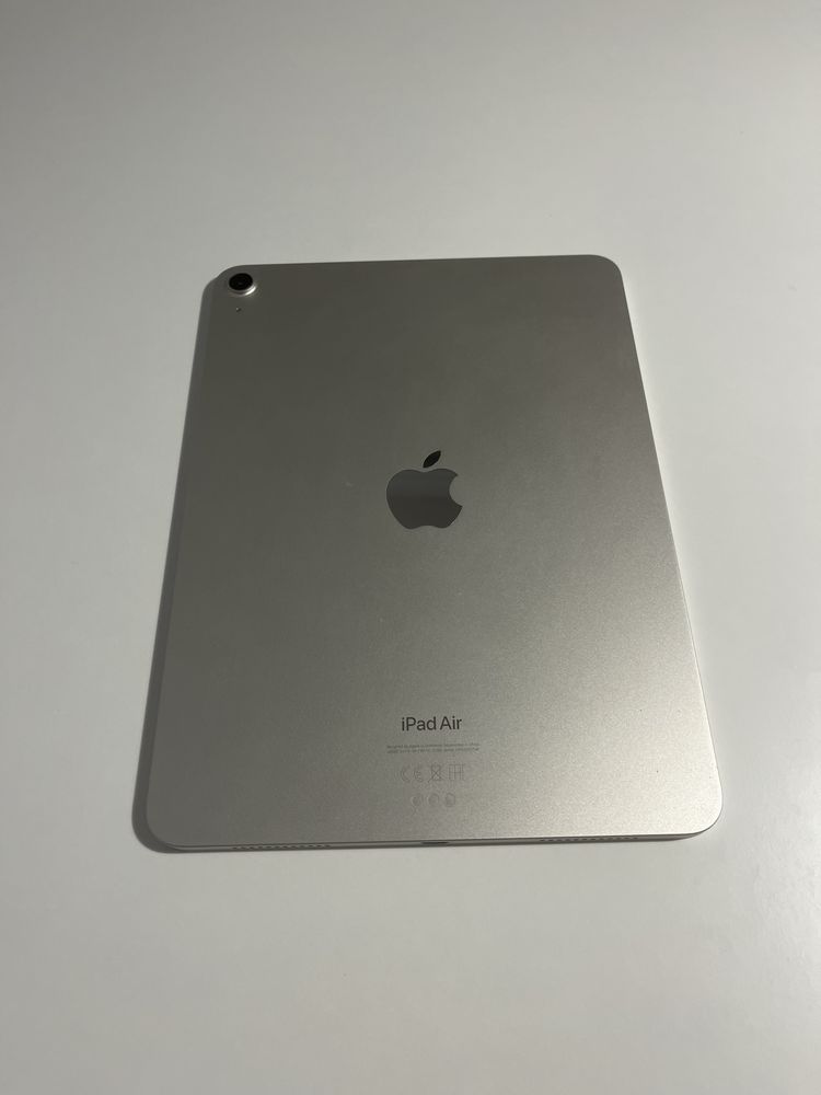 iPad Air 5 generacji (256 GB, Wi-Fi, Srebrny)