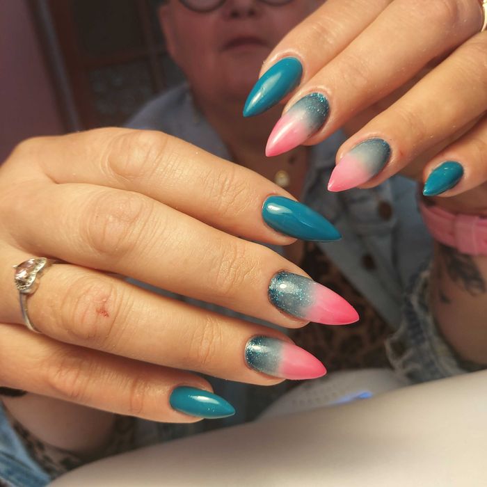 Stylizacje paznokci żelowych i hybrydowych