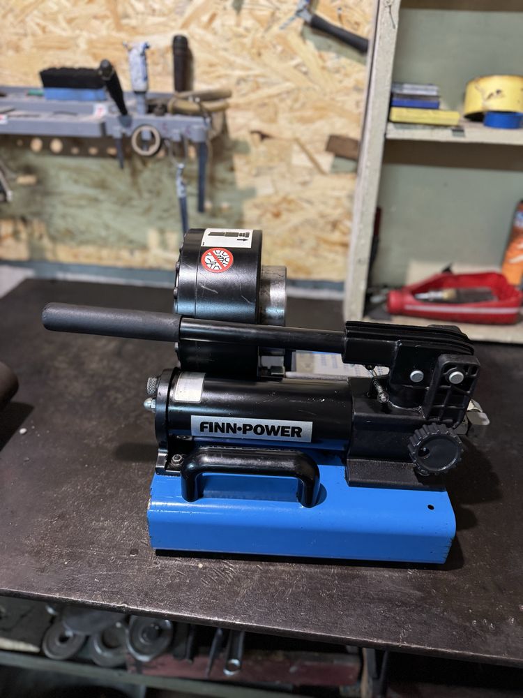 Станок для опрессовки шлангов Finn-Power P16HP