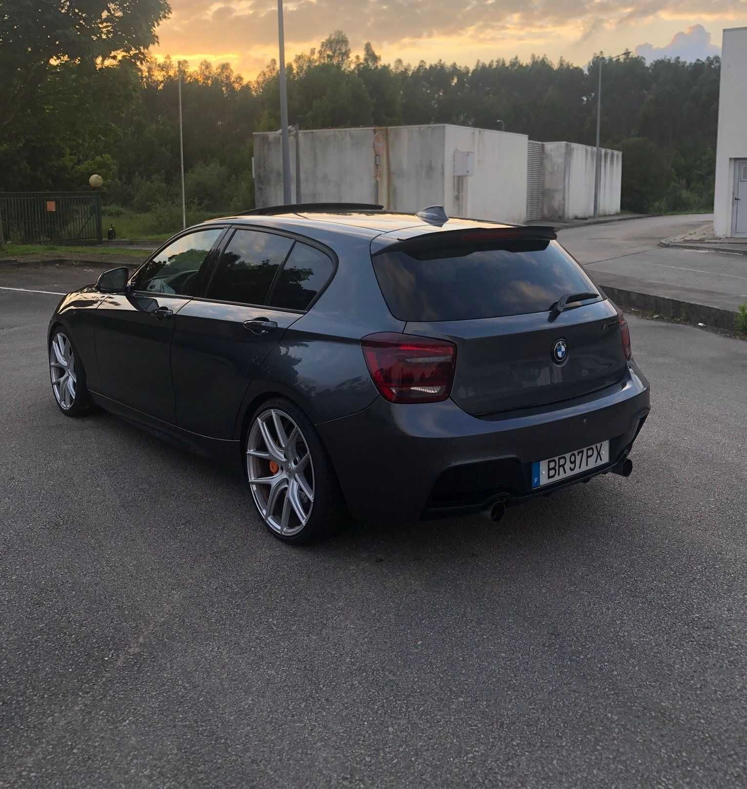 BMW SÉRIE 1 M135i XDrive Auto Pack M Versão Performance