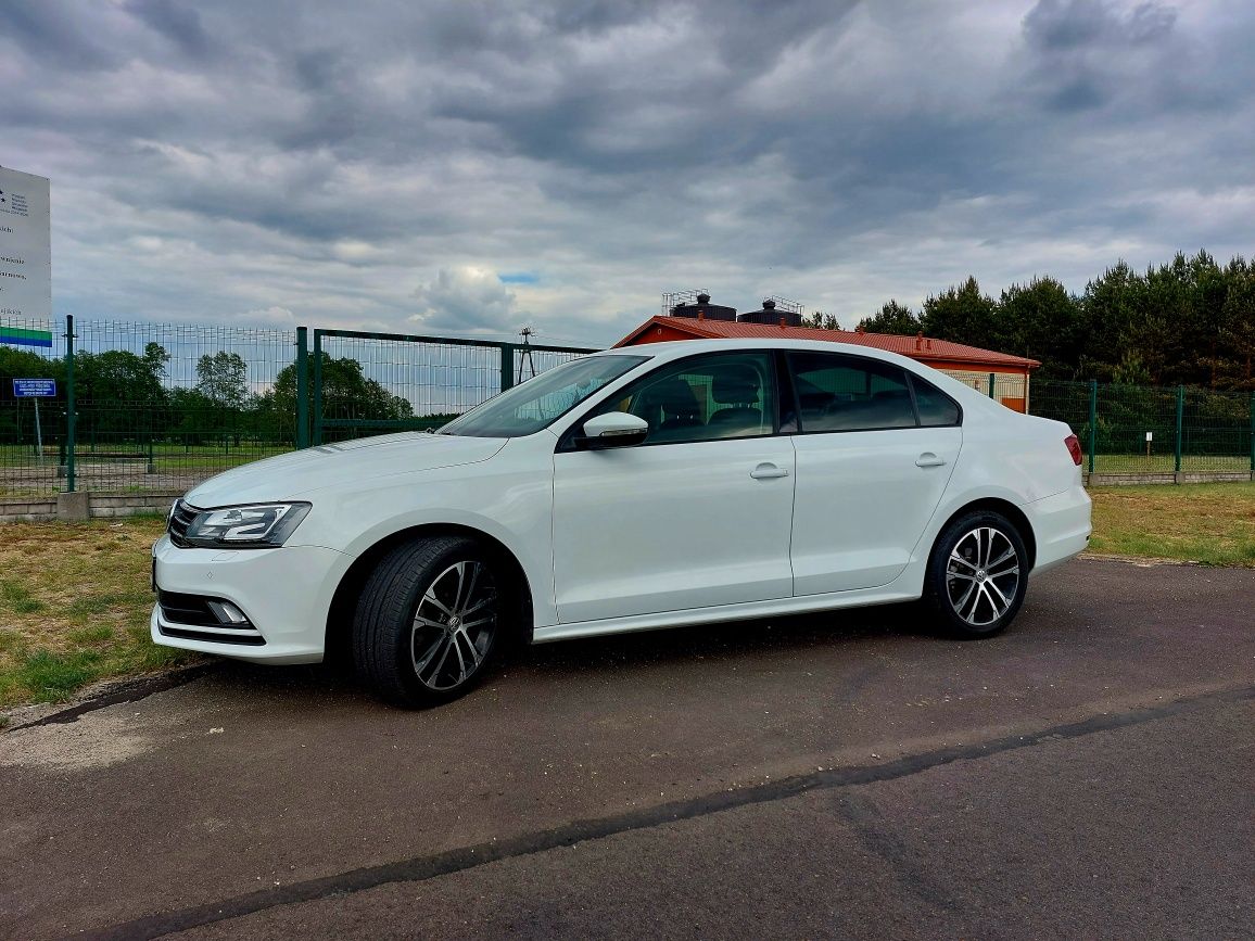 Volkswagen Jetta - Biała Perła 2.0 TDI DSG, LED, NAVI