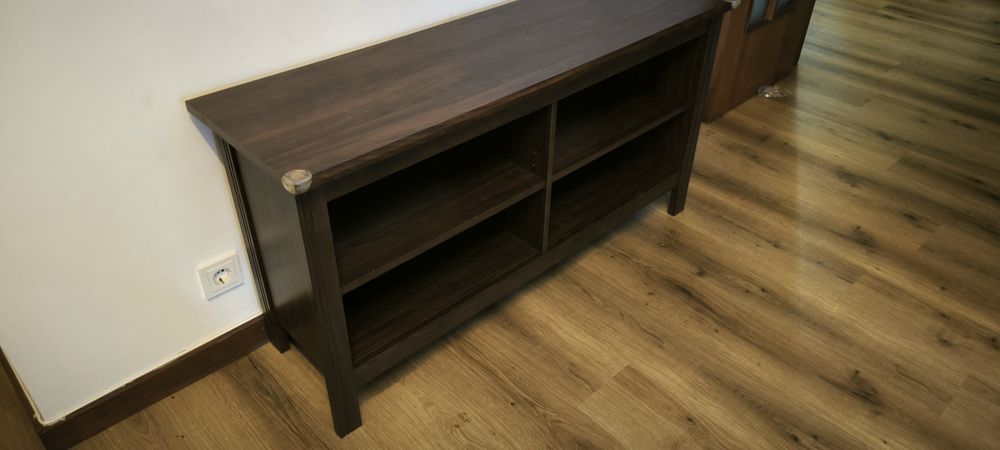 Móvel de TV em bom estado