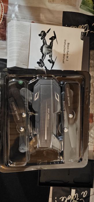 Drone nunca usado novo na caixa.