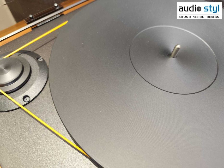 MoFi Electronics StudioDeck+ OUTLET